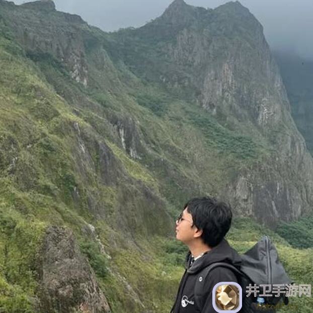 如何用不存在的谎言设计创意生日祝福？为亲爱的半夏开启快乐生日派对！